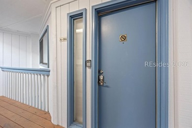 This well-maintained one-bedroom oceanside villa is located - photo 4