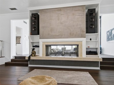 Experience the perfect blend of sophistication and comfort in - photo 6