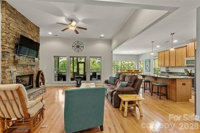 Experience the best of Lake Wateree waterfront living in this - photo 10