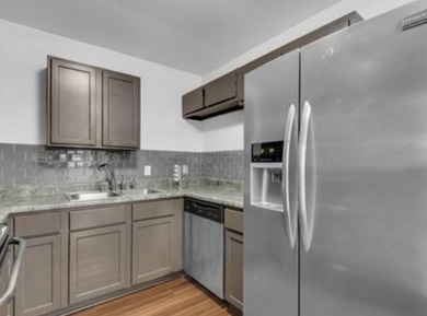 Discover the perfect blend of comfort, character, and location - photo 7