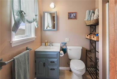 A rare offering where privacy, beauty, and functionality come - photo 14