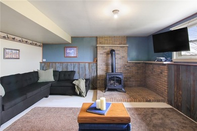 A rare offering where privacy, beauty, and functionality come - photo 18