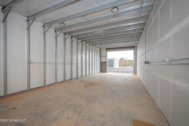 Here is your chance to OWN not Rent 1000sq ft of storage for you - photo 21