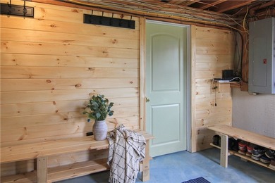 A rare offering where privacy, beauty, and functionality come - photo 23