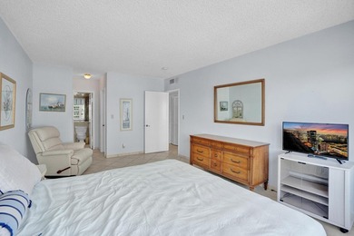 Priced to sell! Wake up to spectacular, unobstructed ocean views - photo 24