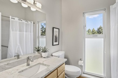 Impeccably maintained single-level home in Eagle Crest Resort - photo 25