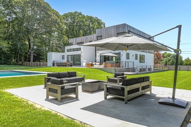 Look no further for your country escape than this pristine - photo 9