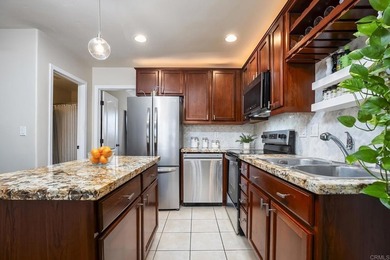 Lovely upgraded top-floor condo features an open floor plan - photo 6