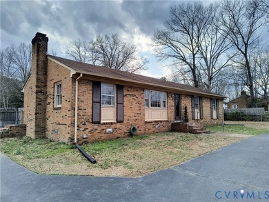 Lake Chesdin Home For Sale in Petersburg Virginia