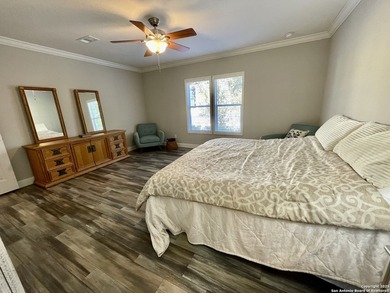 BACK ON THE MARKET DUE TO BUYER'S FINANCING. APPRAISED AT $220 - photo 12