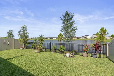 Newly Built in 2023, 3/2/2 Lake Front Home with many upgrades - photo 23