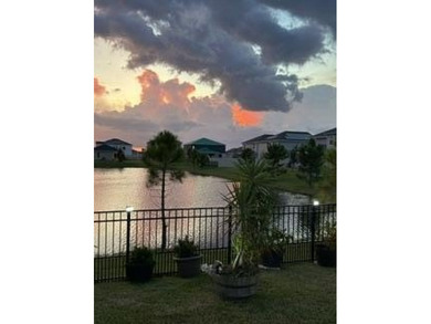 Newly Built in 2023, 3/2/2 Lake Front Home with many upgrades - photo 26