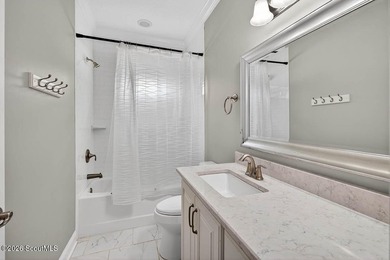 Beautiful 4-bedroom home in sought-after Carriage Gate - photo 32