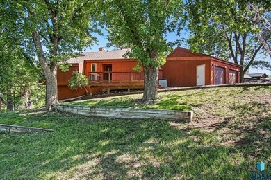 Escape to a private wooded reserve! Imagine a beautiful home - photo 2
