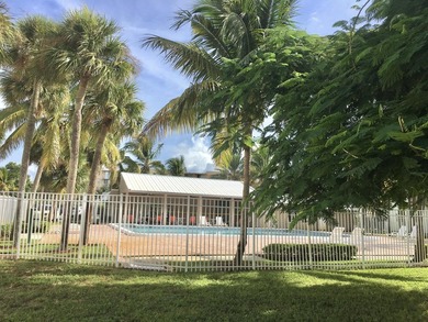 FOR SALE-Spacious 2 bedroom 2 bath second floor CORNER UNIT with - photo 11