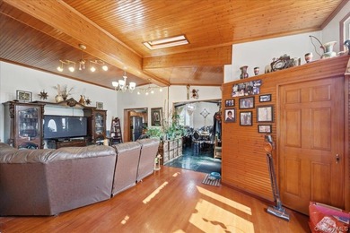 Come see this one of a kind home that sits on a huge 40x100 lot - photo 14