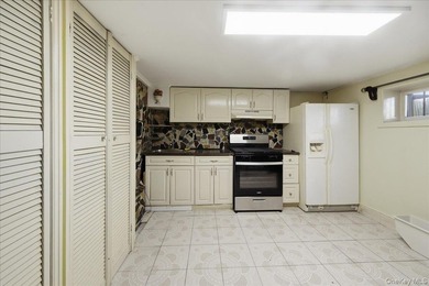 Come see this one of a kind home that sits on a huge 40x100 lot - photo 16