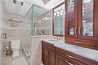 This exquisite, fully upgraded oceanfront residence is located - photo 21