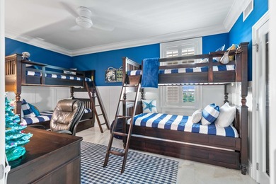 This exquisite, fully upgraded oceanfront residence is located - photo 23