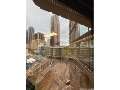 Versatile 1-Bedroom in the Heart of Downtown Honolulu. New - photo 6