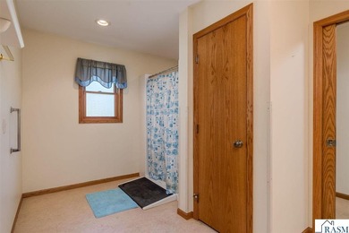 **SELLER OPEN TO OFFERING BUYER CONCESSION WITH AN ACCEPTABLE - photo 27