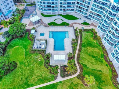 This exquisite, fully upgraded oceanfront residence is located - photo 28