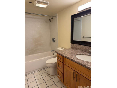 Versatile 1-Bedroom in the Heart of Downtown Honolulu. New - photo 9