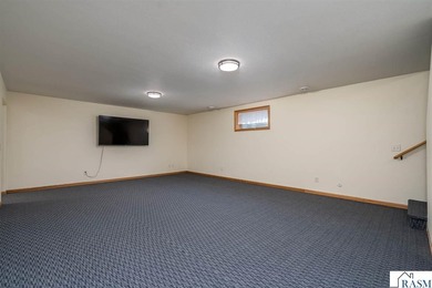 **SELLER OPEN TO OFFERING BUYER CONCESSION WITH AN ACCEPTABLE - photo 32
