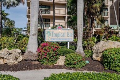Marco Island Lake Area Condo For Sale in Marco Island Florida