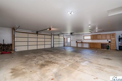 **SELLER OPEN TO OFFERING BUYER CONCESSION WITH AN ACCEPTABLE - photo 42