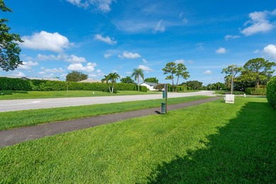 Welcome to your own private backyard retreat. Nestled on an - photo 48