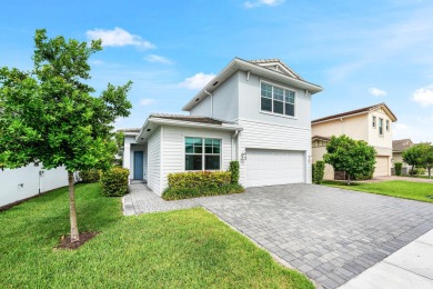 Lake Home For Sale in Deerfield Beach, Florida