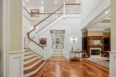 Privately sited adjacent to an eight acre nature preserve and - photo 8