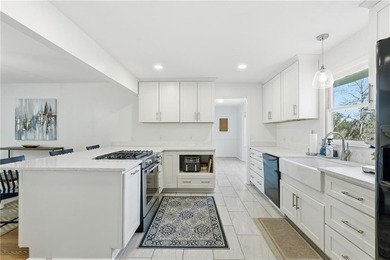 Welcome to 87 Marsh Oak Drive, a beautifully updated 4-bedroom - photo 20
