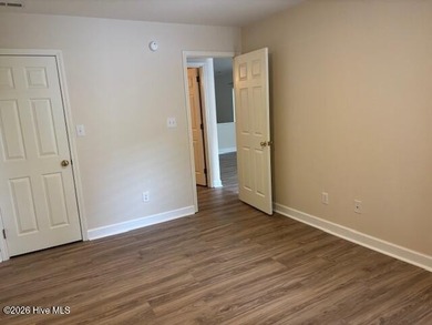 Move right into this beautifully updated 2-bedroom condo with - photo 21