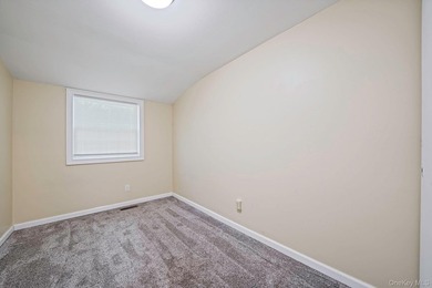 Bright, airy, and move in ready. This 3 bedroom, 1.5 bath - photo 21