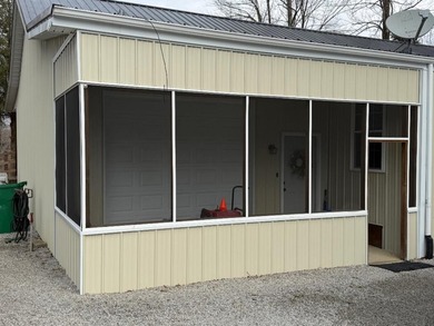 The perfect All-In-One Rough River Lake property