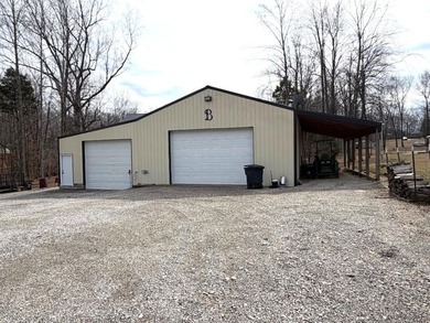 The perfect All-In-One Rough River Lake property