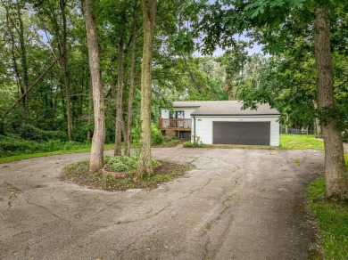 Lake Delavan Home For Sale in Delavan Wisconsin