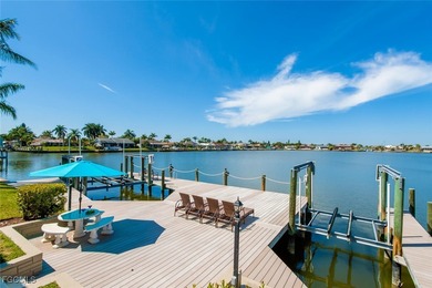 Magnificent Views, Breathtaking Sunsets & a Boater's Dream! - photo 3