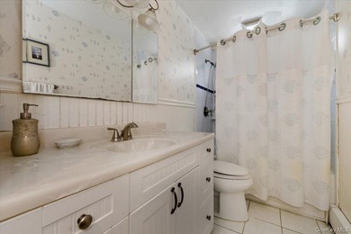 This Beautiful split sits on a .25 acres. It has a legal 1 - photo 12