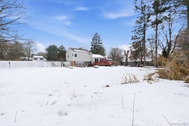 This Beautiful split sits on a .25 acres. It has a legal 1 - photo 20