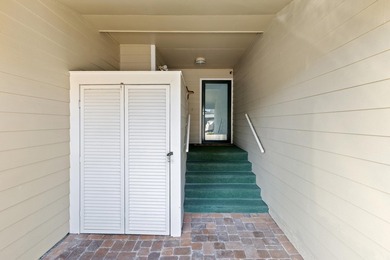 UPDATED! This beautifully transformed 2BR, 3BA condo offers the - photo 24