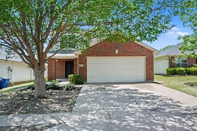 Welcome to this impressive 5-bedroom, 3.5-bathroom two-story - photo 2