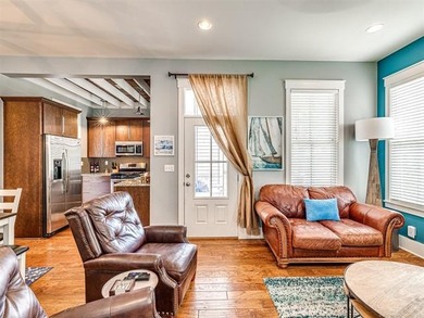 Discover lakeside bliss at 39 Boardwalk in the heart of Carlton - photo 9