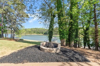 Experience the unmatched beauty and lake lifestyle where - photo 14