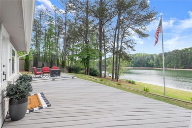 Experience the unmatched beauty and lake lifestyle where - photo 15