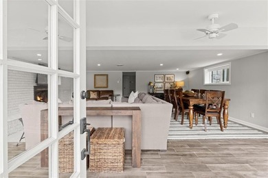 Experience the unmatched beauty and lake lifestyle where - photo 16