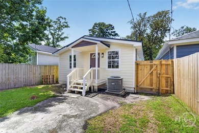 WELCOME HOME TO THIS LOVELY 3 BEDROOM 2 BATH EQUIPPED WITH ALL - photo 21