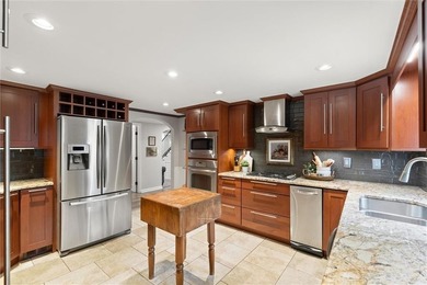 Experience the unmatched beauty and lake lifestyle where - photo 24